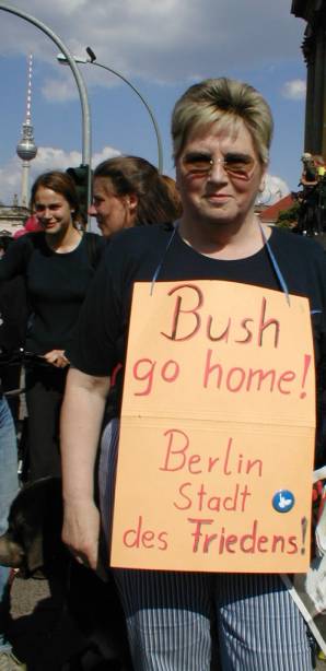 bushprotestberlin026