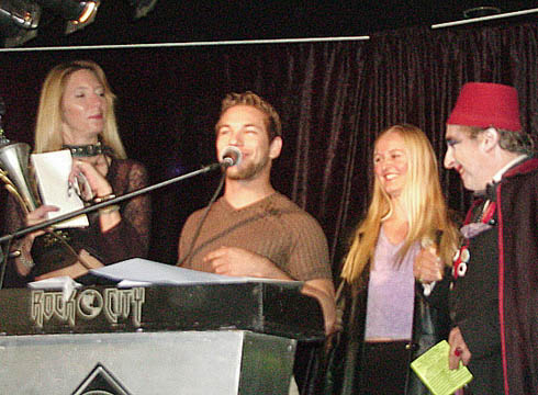 084hollywoodpresents