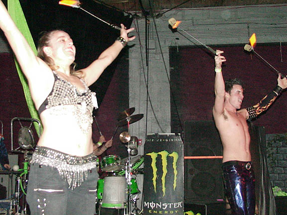055fireswingcouple